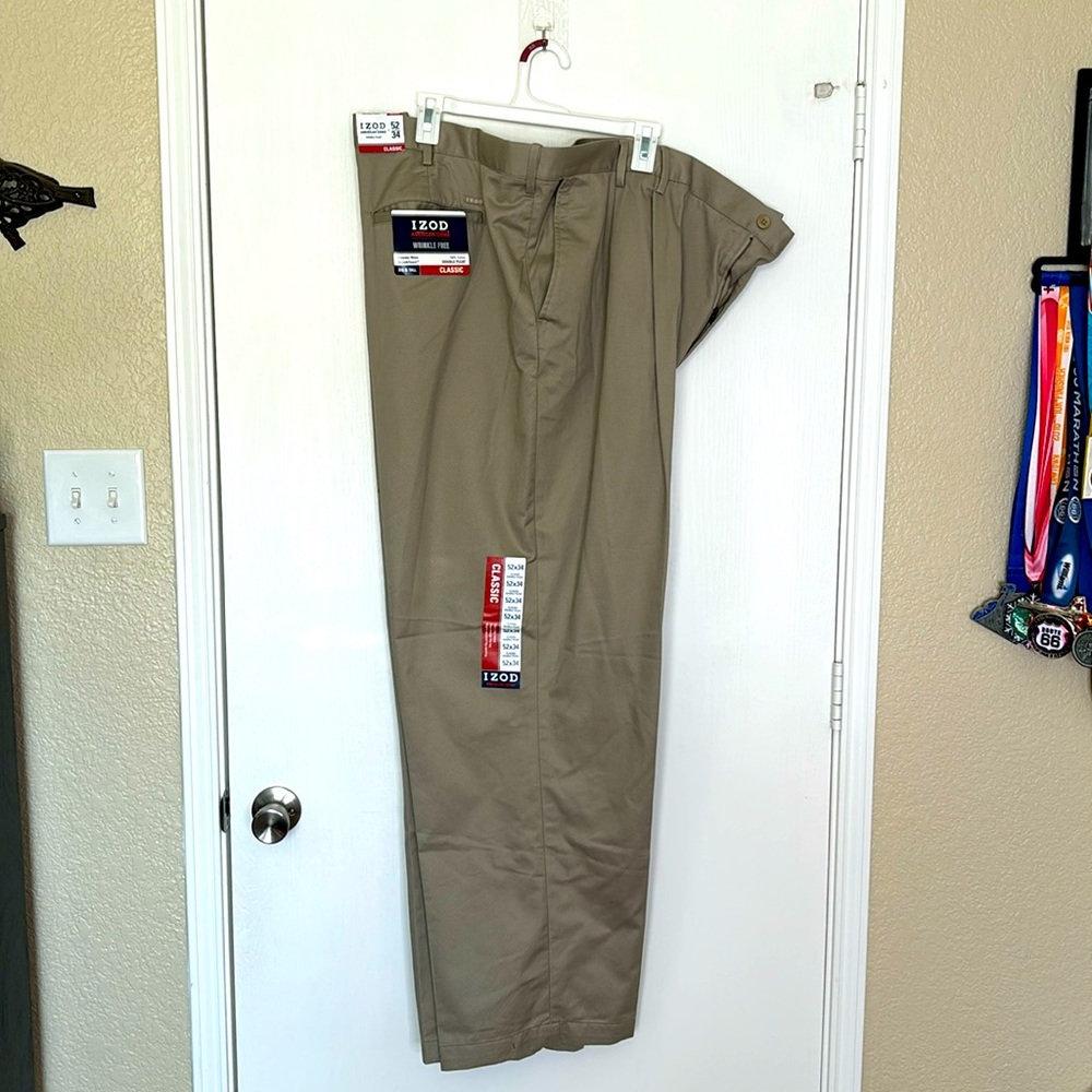 Izod American Chino Big & Tall Classic double Kakhi Pleat Mens Pants size 52x34